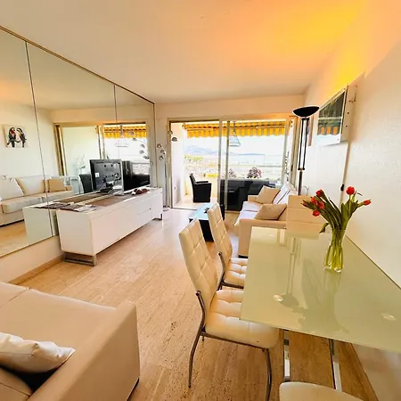 Marina Baie Des Anges - - Appartement