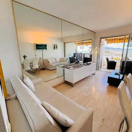 Marina Baie Des Anges - - *