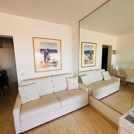 Marina Baie Des Anges - -