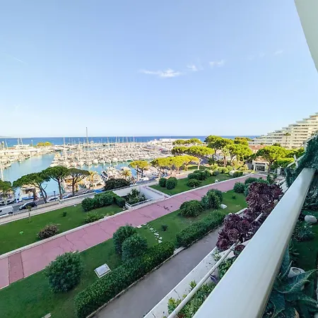 Marina Baie Des Anges - -