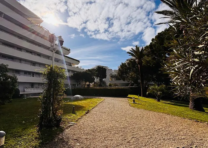 Marina Baie Des Anges - - * Villeneuve-Loubet